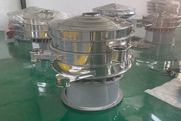 旋振筛在PET塑料瓶片筛分中的应用