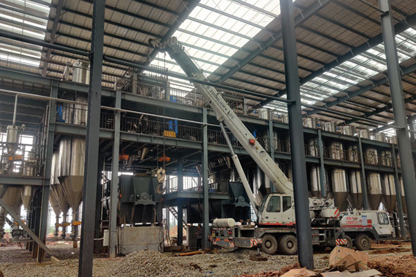 真空上料输送系统搭建现场