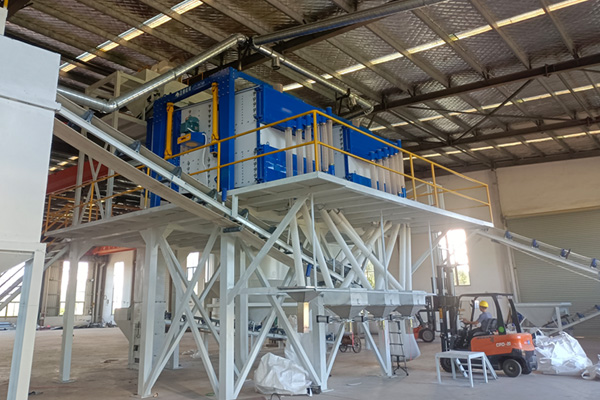 皮带输送机输送现场