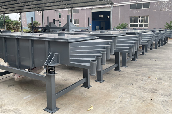 生产线上的"清道夫"--筛分除杂利器直线振动筛