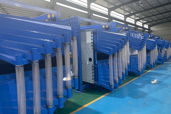 迈朗机械方形摇摆筛源头生产厂家